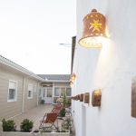 Azafran consuegra patio luces